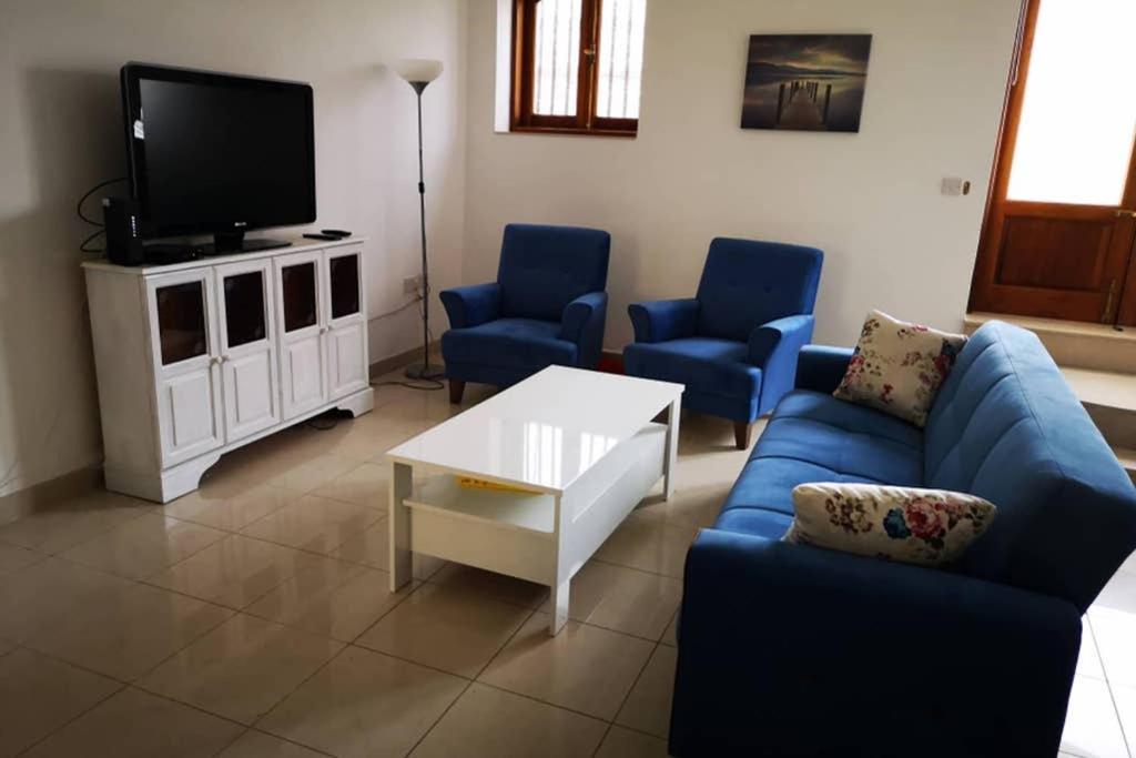 Stunning 4 Bedroom Apart. Near Balluta Bay 公寓